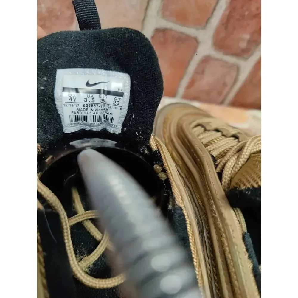 Nike Air Vapormax 97 GS Metallic Gold Size 4Y Women's Running Shoes Size 5.5